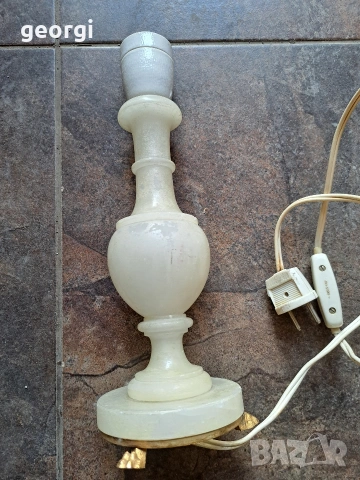 ретро италианска настолна лампа от алабастър 32/3