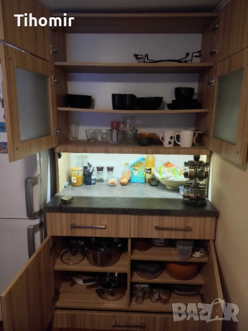 Кухненски шкаф с плот, снимка 2 - Шкафове - 53340796