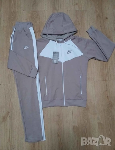 Дамски пролетни екипи Nike , снимка 3 - Спортни екипи - 53844948