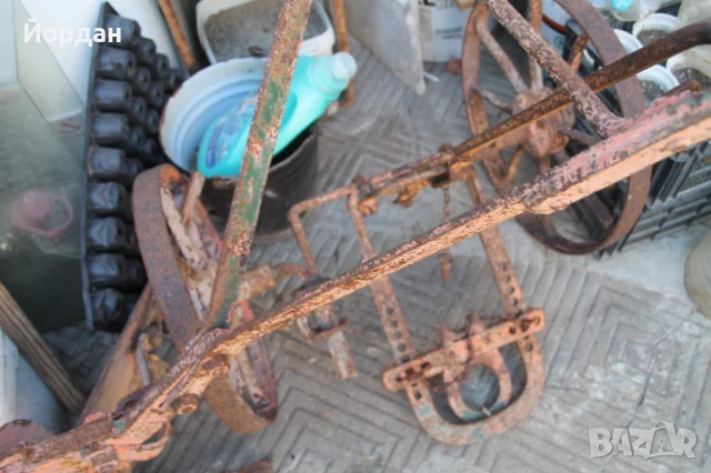 Стар плуг, снимка 13 - Антикварни и старинни предмети - 50918057