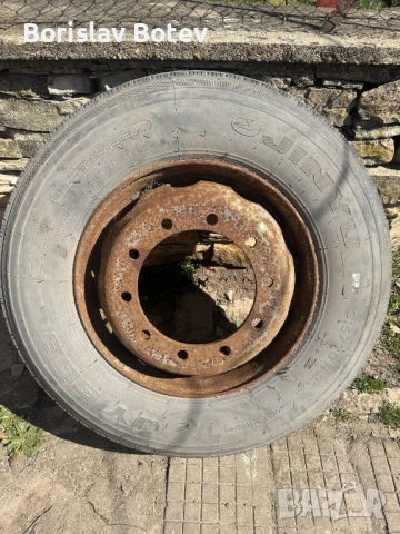 Гума с джанта за камион 315 70 22,5