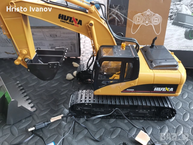 RC багер и ескаватор 1/14 Huina, снимка 2 - Коли, камиони, мотори, писти - 53580668