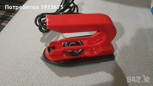 Мини преносима  ютия