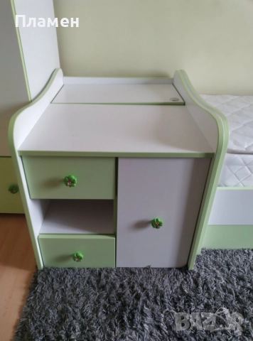 Легло и кошара в едно гардероб и бюро и матраци трансформиращи Lorelli, снимка 2 - Спални и легла - 52185600