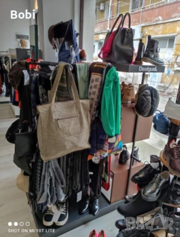 Ликвидация! Магазин за дрехи продава бизнеса или оборудване в Ямбол, снимка 7 - Стелажи и щандове - 53392927