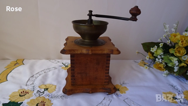 Ръчни антикварни кафемелачки., снимка 6 - Антикварни и старинни предмети - 53589143