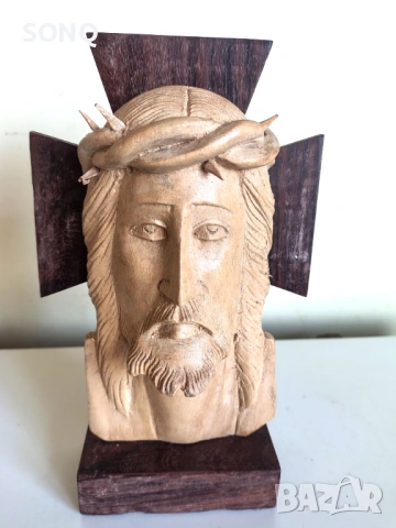 Ръчно Резбована Дървена Статуя На Исус Христос