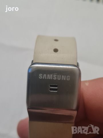 samsung galaxy gear sm-v700, снимка 2 - Смарт часовници - 46515832