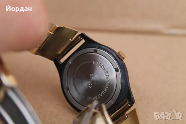 СССР мъжки ръчен кварцов часовник ''Чайка'', снимка 6 - Мъжки - 49849271