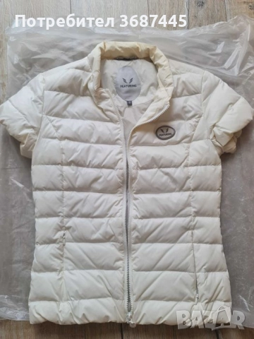 Есенно Дамско пухено яке FEATURING бяло с къс ръкав XS - спортен лукс  60 лв.