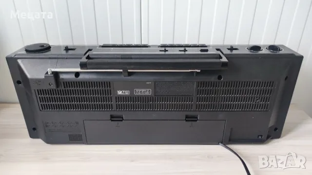 Касетофон Хитачи W27, снимка 5 - Радиокасетофони, транзистори - 50327644