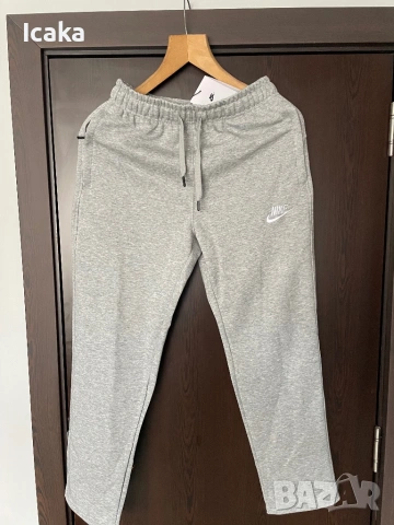 Екип Nike , снимка 3 - Спортни дрехи, екипи - 54015932