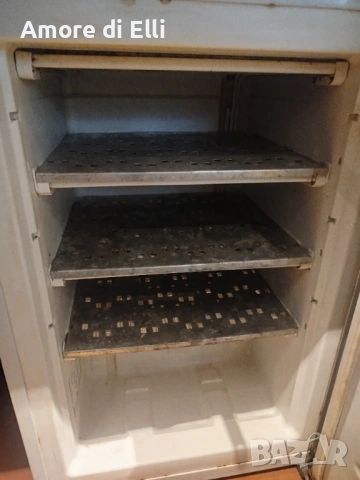 Малък използван фризер, вграден или свободно стоящ, снимка 2 - Фризери - 53833262