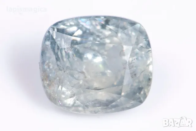 Зелен сапфир 2.63ct нетретиран cushion шлифовка, снимка 1 - Други - 47298006