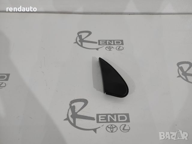 Ляво капаче триъгълник над преден ляв калник за Toyota Corolla E18 2013-2019 60117-02140, снимка 1 - Части - 45316078