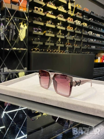 очила с черен обикновен калъф и ув защита ysl saint laurent , снимка 10 - Слънчеви и диоптрични очила - 51426100