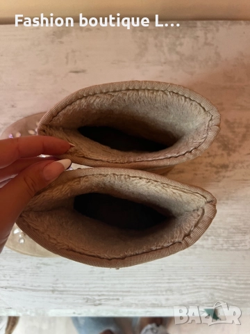 Плюшени бежови боти със зашити блестящи камъни и перли 38 размер с твърда подметка с грайфер ❤️❤️❤️❤, снимка 4 - Дамски боти - 52051136