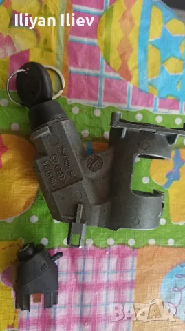 конзола с контактен ключ Фолксваген 357 905 851 