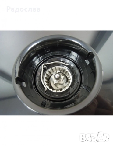 Кафемашина с вградена кафемелачка Voltz, 2672W, резервоар 2 литра, 5 адаптера, снимка 2 - Кафемашини - 52355339