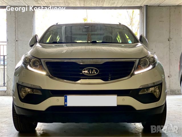 Kia Sportage 2.0 CRDI, снимка 1 - Автомобили и джипове - 42108176