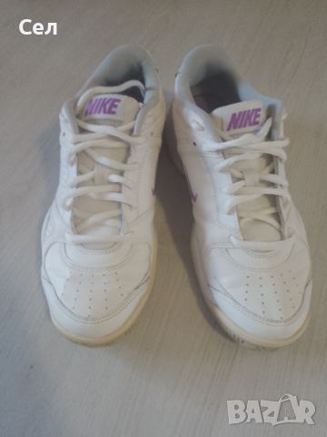 Оригинални маратонки за тенис Nike City Court 6 White Purple 38, снимка 3 - Маратонки - 46648911