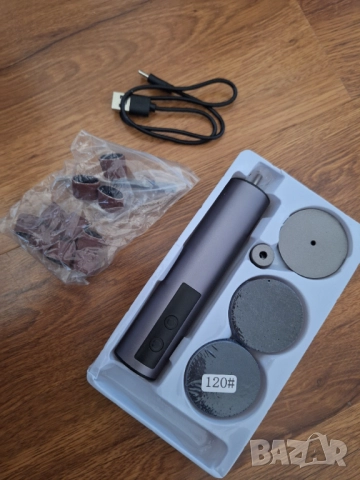 Електрическа пила за стъпала с 3 степени, снимка 2 - Електрически пили за пети - 52894655