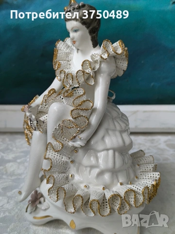 Фигурка на дама с разкошна рокля , снимка 5 - Колекции - 53669575