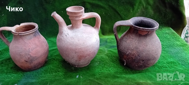 2бр глинени гърнета и една стомна