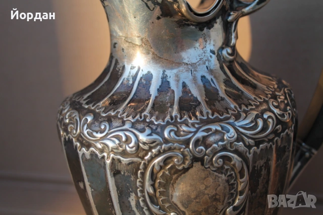 Сребърна английска кана, снимка 3 - Антикварни и старинни предмети - 53999439