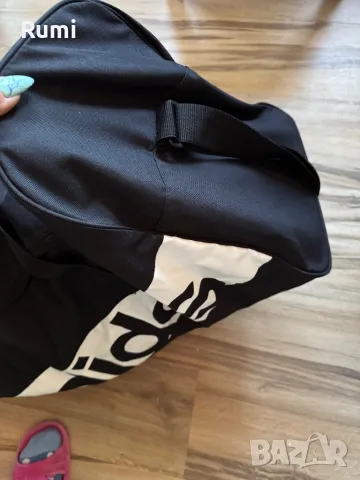 Оригинален голям спортен сак adidas Сак Linear Duffel ! , снимка 5 - Сакове - 48017275