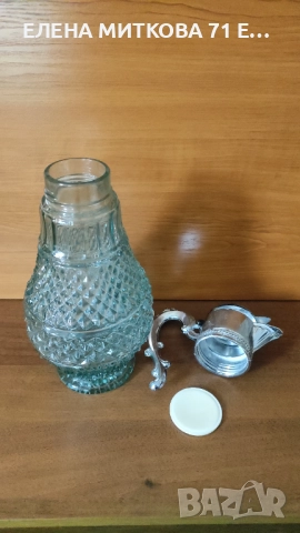 Масивна голяма гарафа за вино от дебело цветно релефно стъкло, снимка 2 - Аксесоари за кухня - 51967475