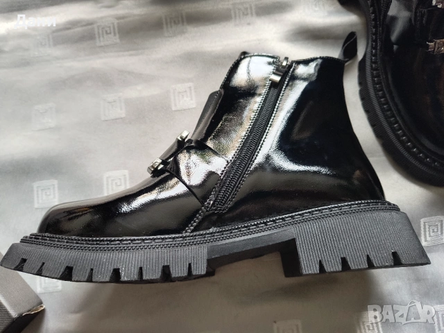 Дамски черни лачени боти , снимка 7 - Дамски боти - 53963451