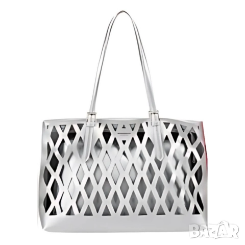 Дамска чанта с вътрешен несесер и решетъчен дизайн, снимка 3 - Чанти - 52106120