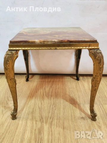 Френска помощна масичка с оникс и декоративна основа, снимка 6 - Маси - 53381194