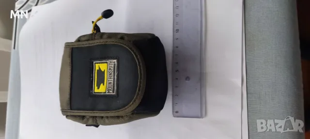 Чанта за малък фотоапарат