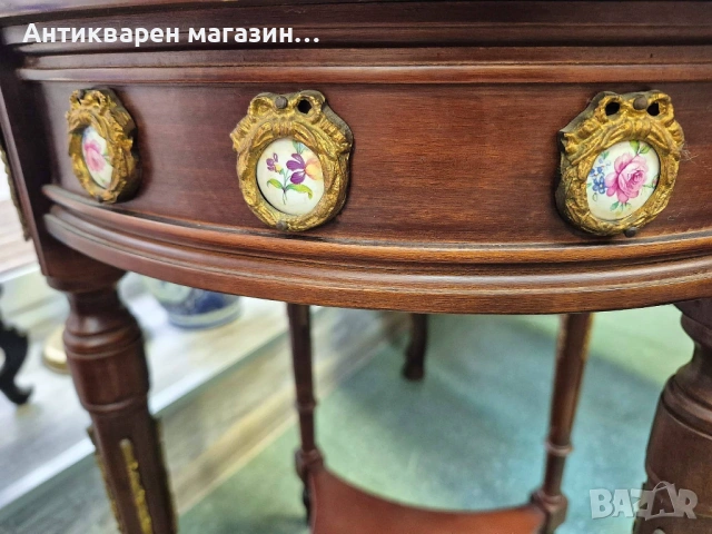 Антикварна масичка 🌟 , снимка 4 - Маси - 53809755