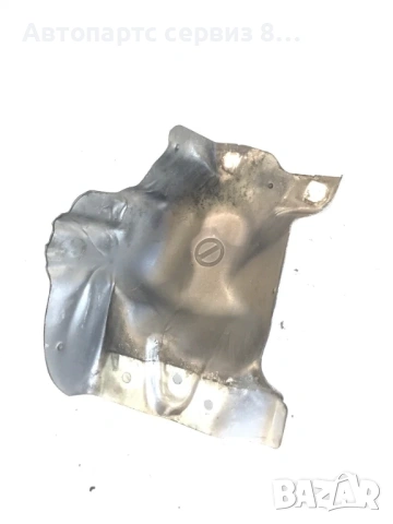 Топлинен щит за Alfa Romeo 147 2007 1.9 M-Jet Оригинален, снимка 4 - Части - 53034721