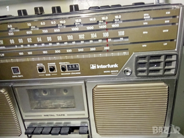 Радиокасетофон ITT, снимка 3 - Радиокасетофони, транзистори - 52012346