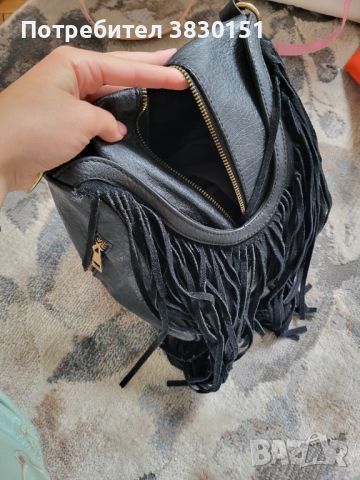Малка дамска чанта, снимка 2 - Чанти - 45320541