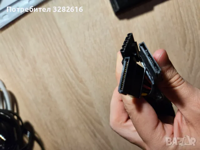 Лот кабели за компютър / SATA / AUX / PCI-E, снимка 2 - Кабели и адаптери - 47653353