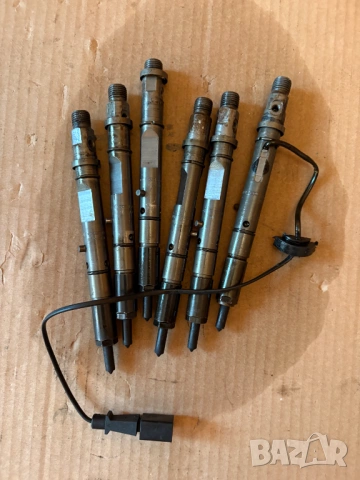 Комплект дюзи за Audi A6 A4/Skoda Superb 2.5TDI 059 130 201 Е