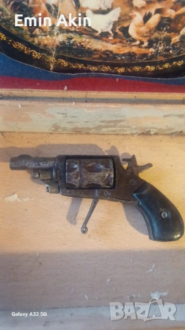 Колекционерски Револвер