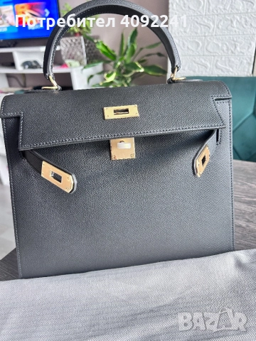 Дамска чанта, снимка 2 - Чанти - 52539256