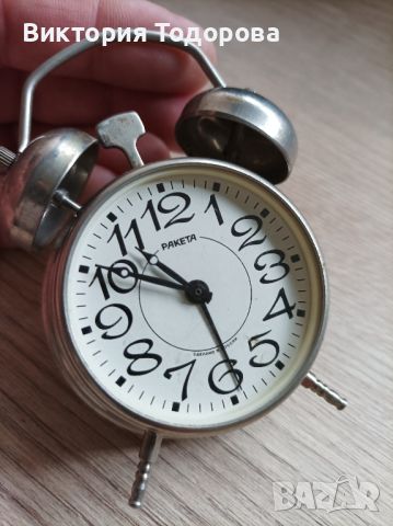 Продавам малък часовник будилник Ракета , снимка 6 - Антикварни и старинни предмети - 39438731