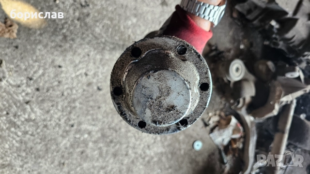 Предна лява полуоска за audi q7 , снимка 5 - Части - 51528424