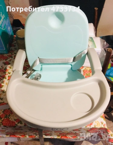 Lorelli ego столче за хранене Лорели Его