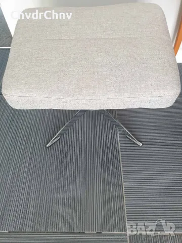 Малък наклонен стол-табуретка за крака/стомана-сива тапицерия/40см, снимка 6 - Столове - 50389118