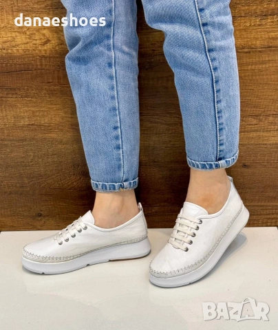 Дамски обувки от естествена кожа в бяло 