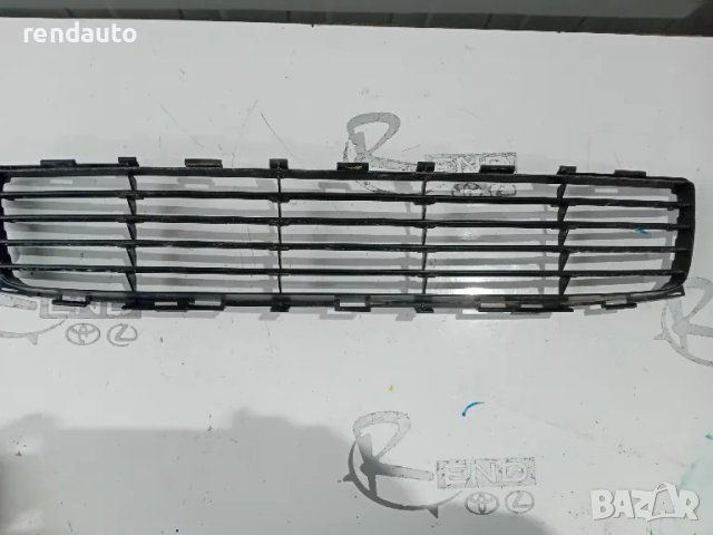 53112-02080 Решетка предна броня Toyota Auris e15 2006-2010
