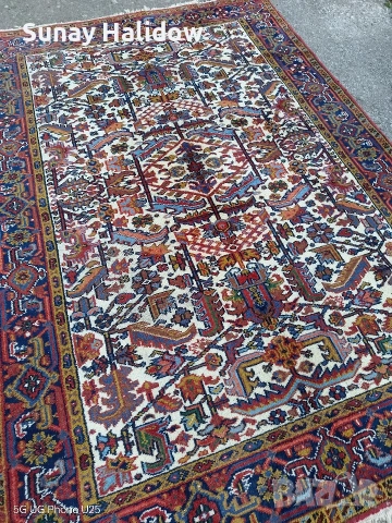 Ръчно тъкан килим Хериз, снимка 2 - Килими - 54098450